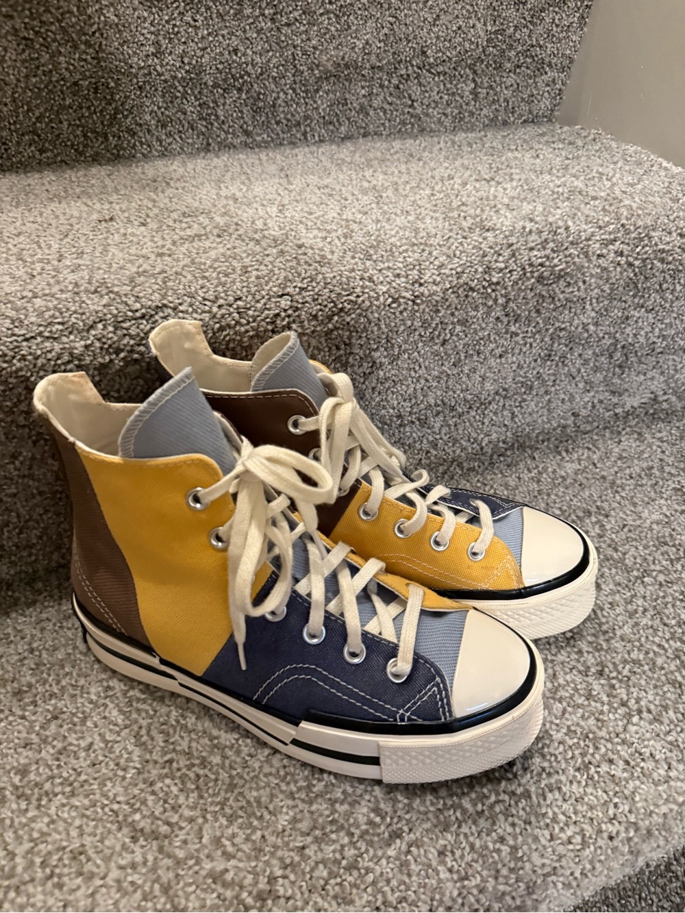 Colorblock High-Top Converse - Picture 6 of 9